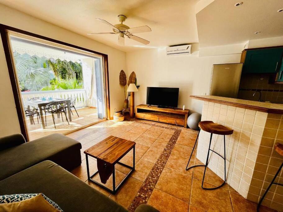 Le Palmier Bleu, Cocon Tropical, Plage & Piscine Anse Marcel 外观 照片